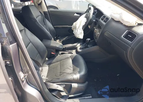 2014 Volkswagen Jetta 2.0L S z USA, uszkodzony, nr VIN 3VW2K7AJXEM366259